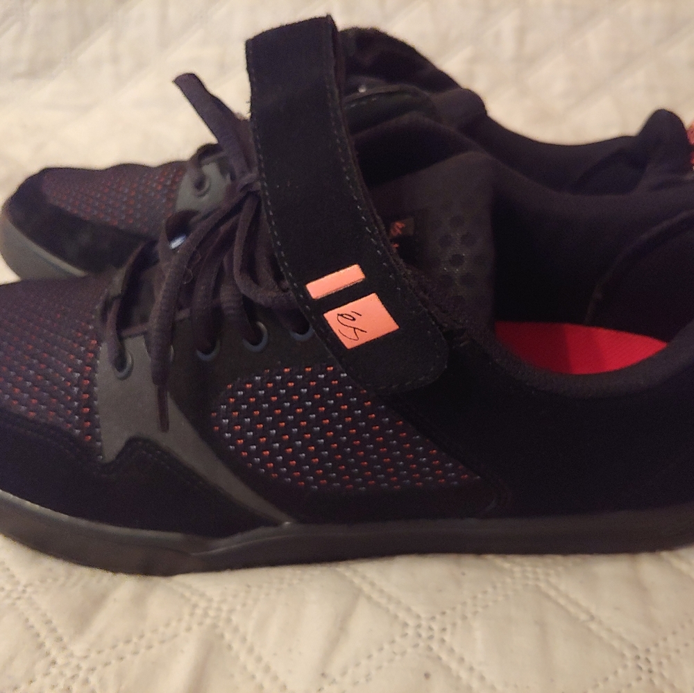 Es Accel Plus Ever Stitch Shoes - image 2